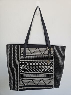 Lucky Brand | Dory Embroidered Geometric Black Zip Large Tote Bag Double Strap